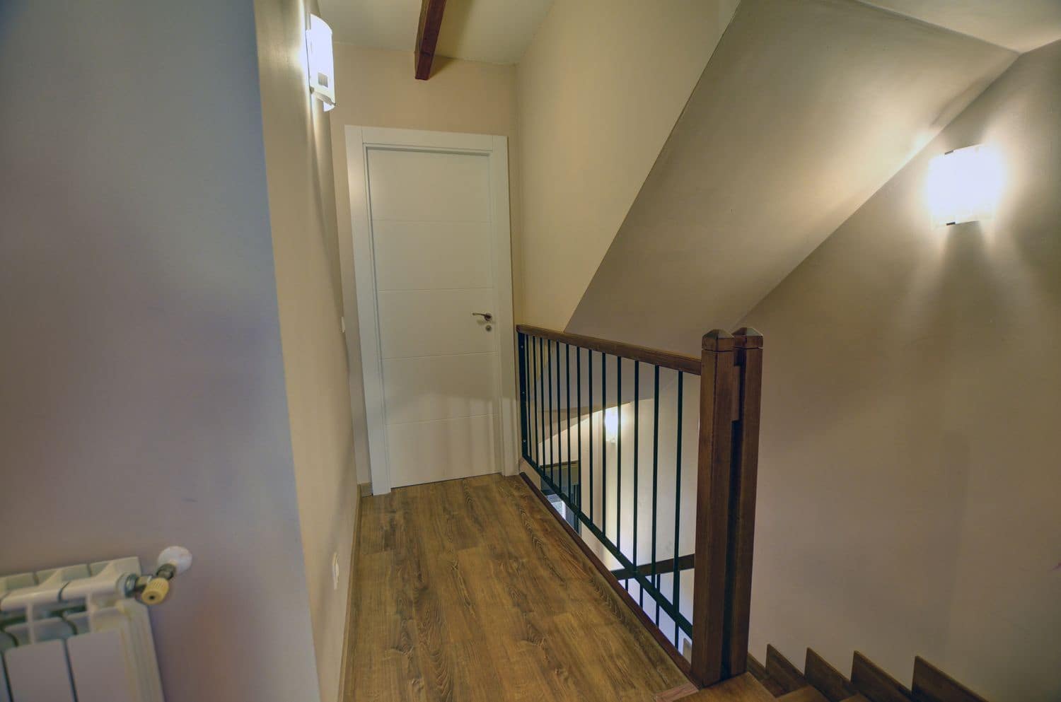 4 makuuhuone Omakotitalo myytävänä paikassa Castrillon mukana 
autotalli - 475 000 € (Ref: 9632915)