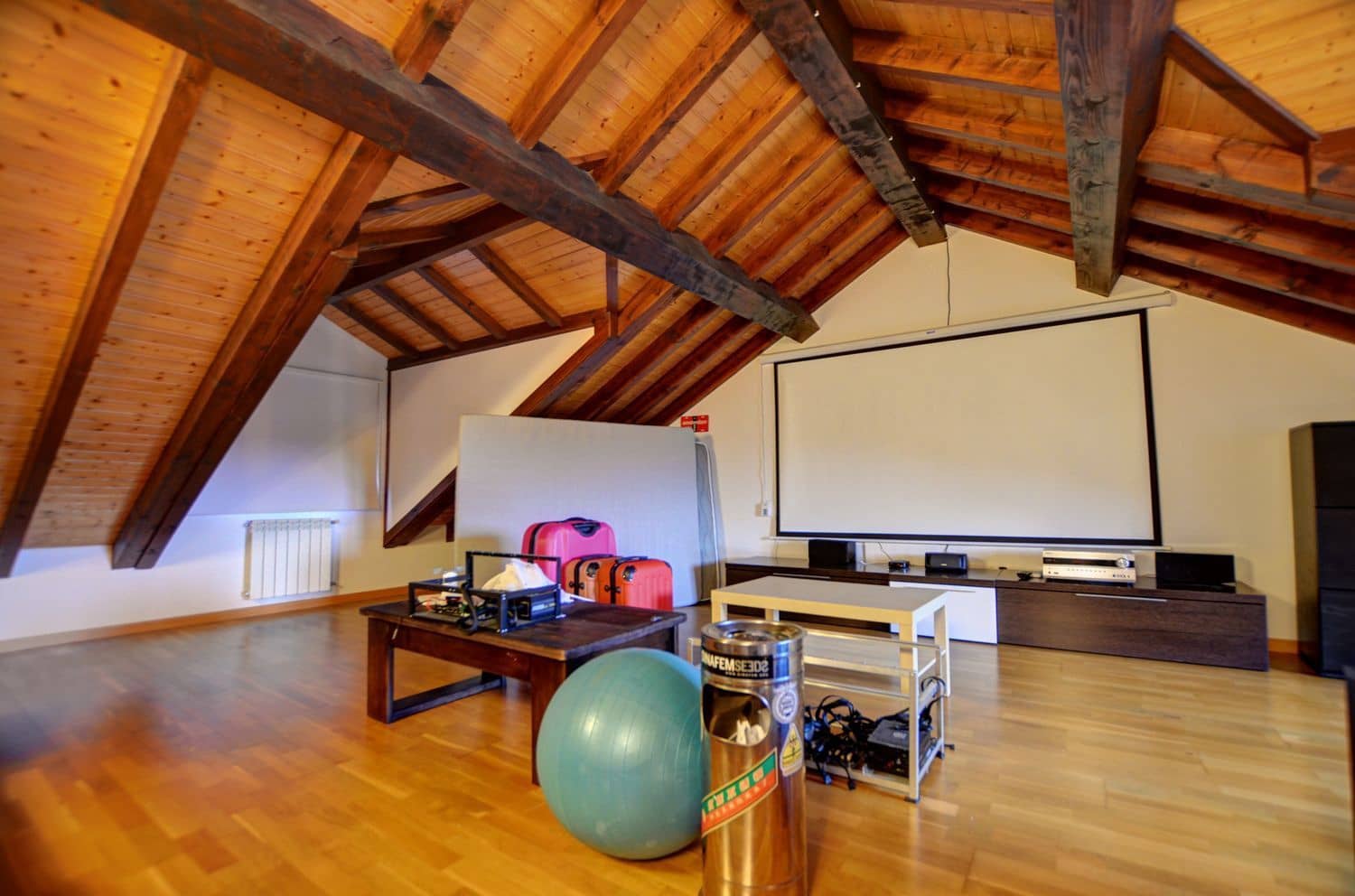 4 makuuhuone Omakotitalo myytävänä paikassa Castrillon mukana 
autotalli - 475 000 € (Ref: 9632915)