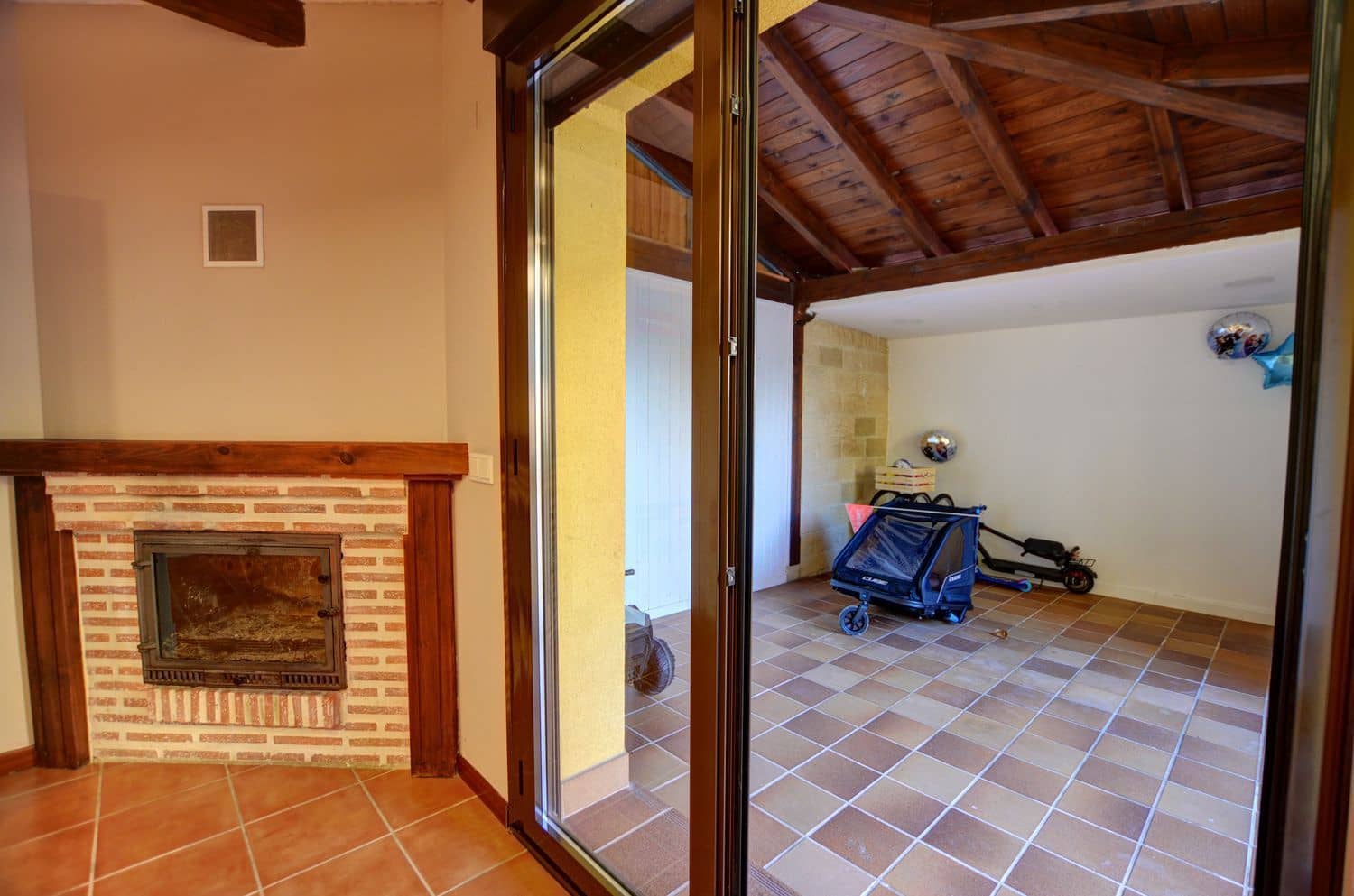 4 makuuhuone Omakotitalo myytävänä paikassa Castrillon mukana 
autotalli - 475 000 € (Ref: 9632915)