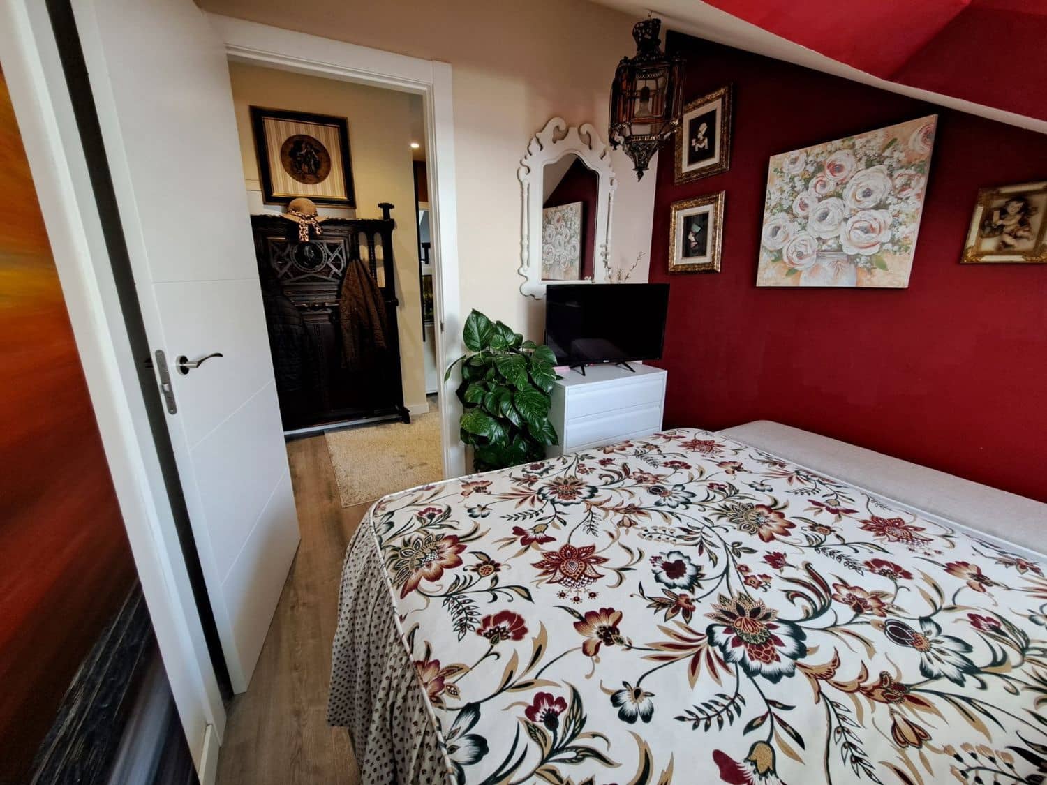 2 bedroom Apartment for sale in Gijon with garage - € 379,000 (Ref: 9636198)