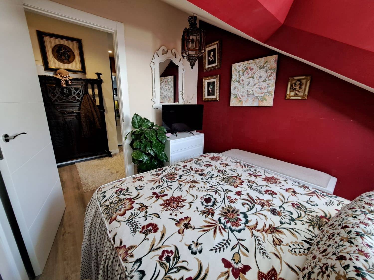 2 bedroom Apartment for sale in Gijon with garage - € 379,000 (Ref: 9636198)