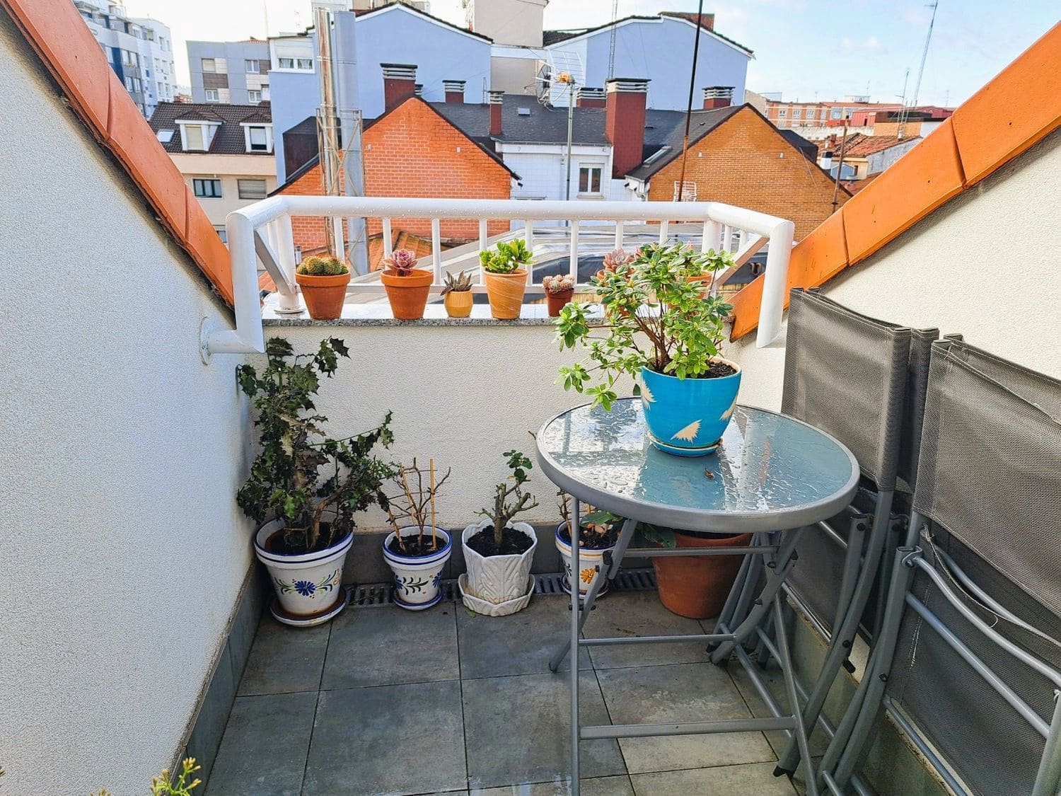 2 bedroom Apartment for sale in Gijon with garage - € 379,000 (Ref: 9636198)