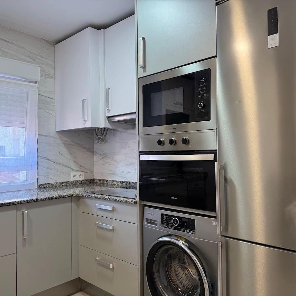 2 bedroom Apartment for rent in Gijon with garage - € 800 (Ref: 9636199)