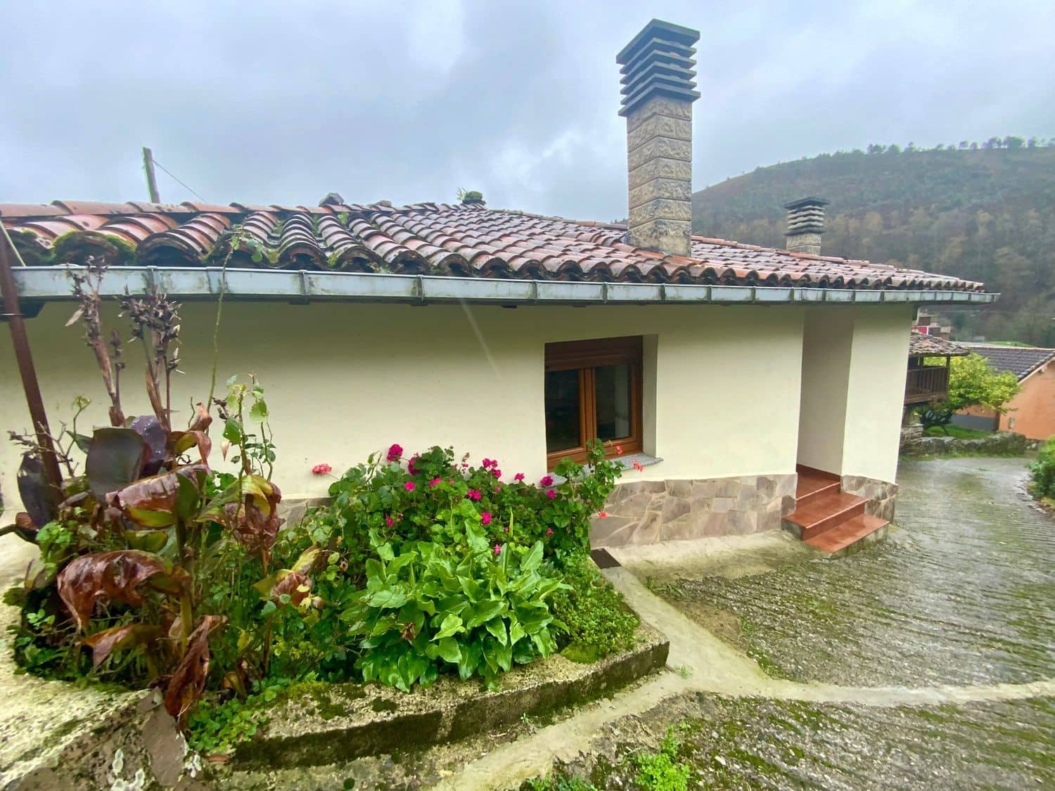 Finca/Casa Rural de 2 habitaciones en Luarca en venta con garaje - 149.000 € (Ref: 9643675)