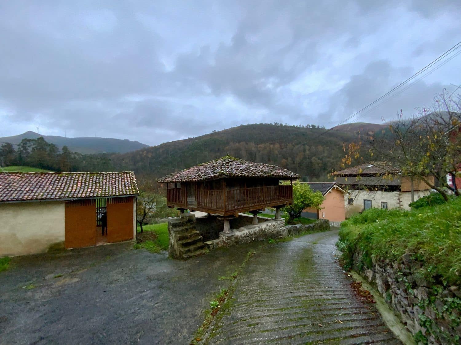 Finca/Casa Rural de 2 habitaciones en Luarca en venta con garaje - 149.000 € (Ref: 9643675)