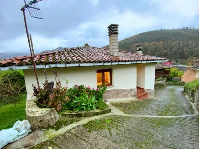 2 soveværelse Finca/Landehus til salg i Luarca, Valdés med garage - € 149.000 (Ref: 9643675)