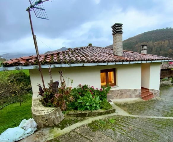 2 soveværelse Finca/Landehus til salg i Luarca, Valdés med garage - € 149.000 (Ref: 9643675)