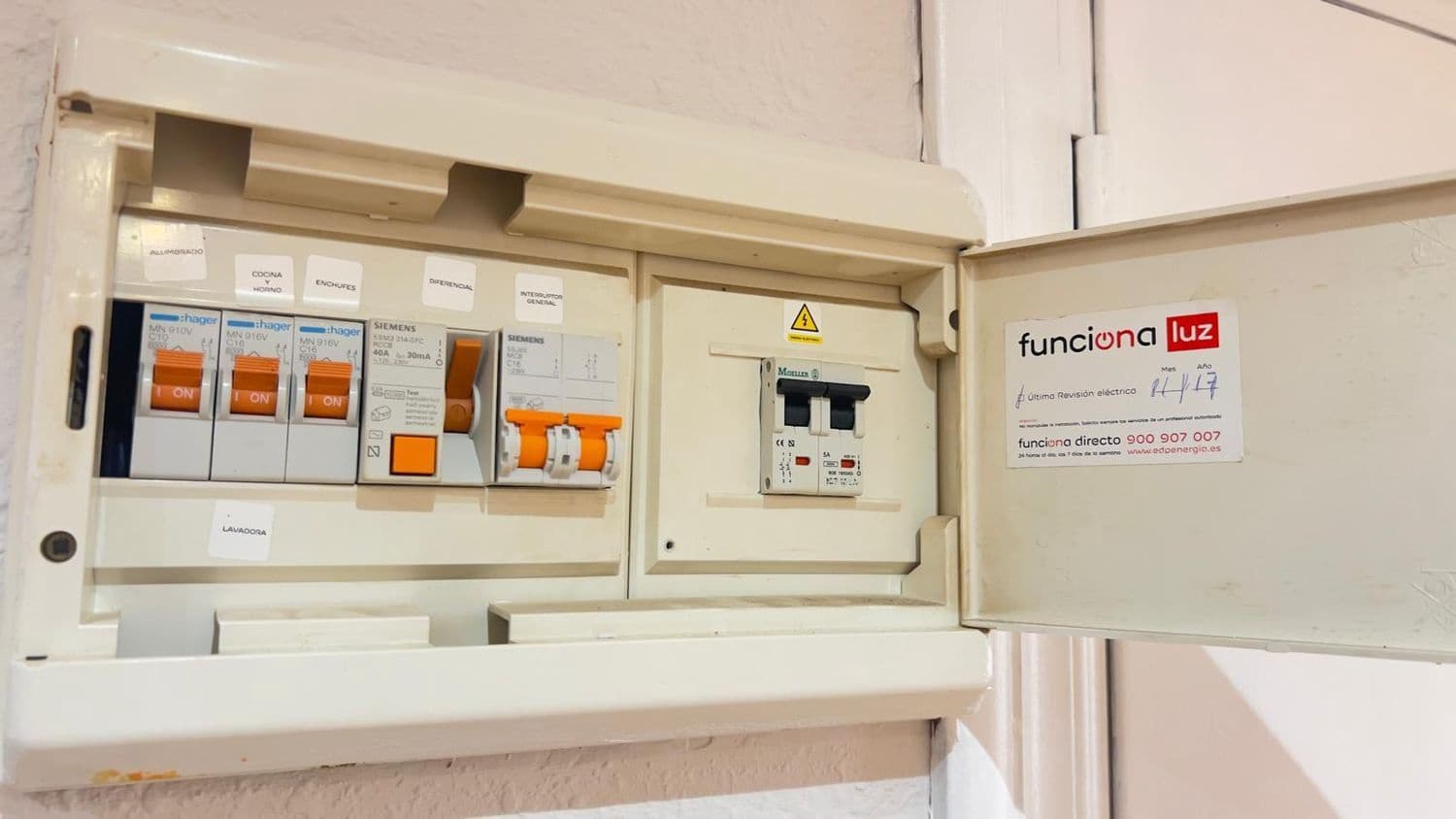 3 soveværelse Lejlighed til salg i Gijon med garage - € 183.000 (Ref: 9647776)