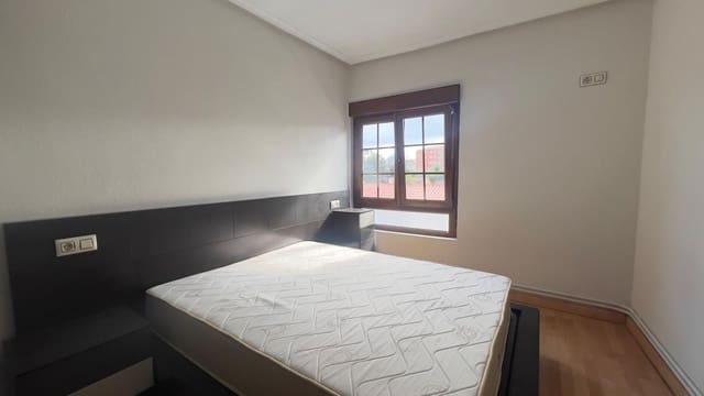 3 soveværelse Lejlighed til salg i Centro Urbano, Gijón med garage - € 183.000 (Ref: 9647776)