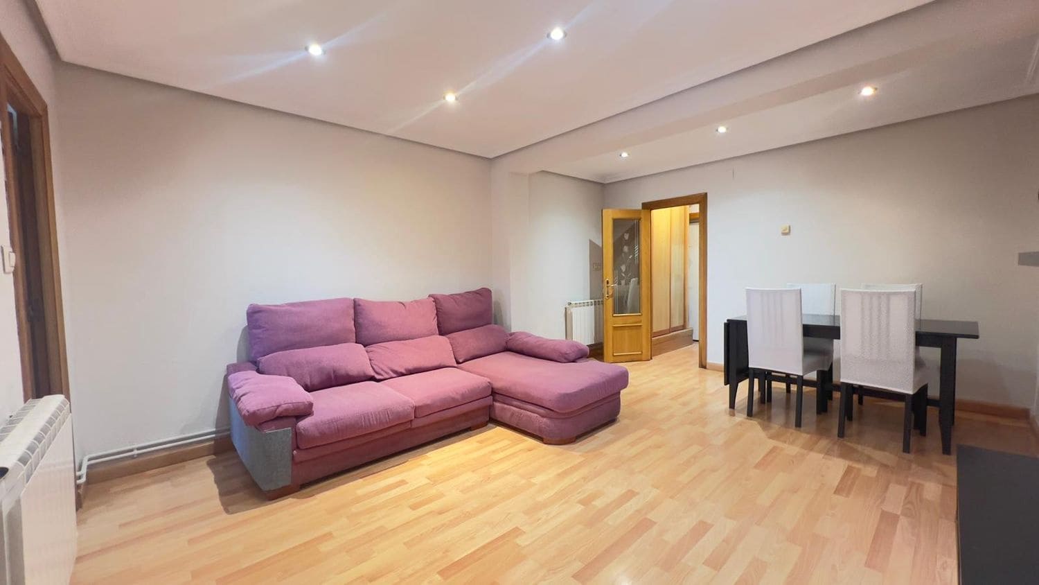 3 soveværelse Lejlighed til salg i Gijon med garage - € 183.000 (Ref: 9647776)