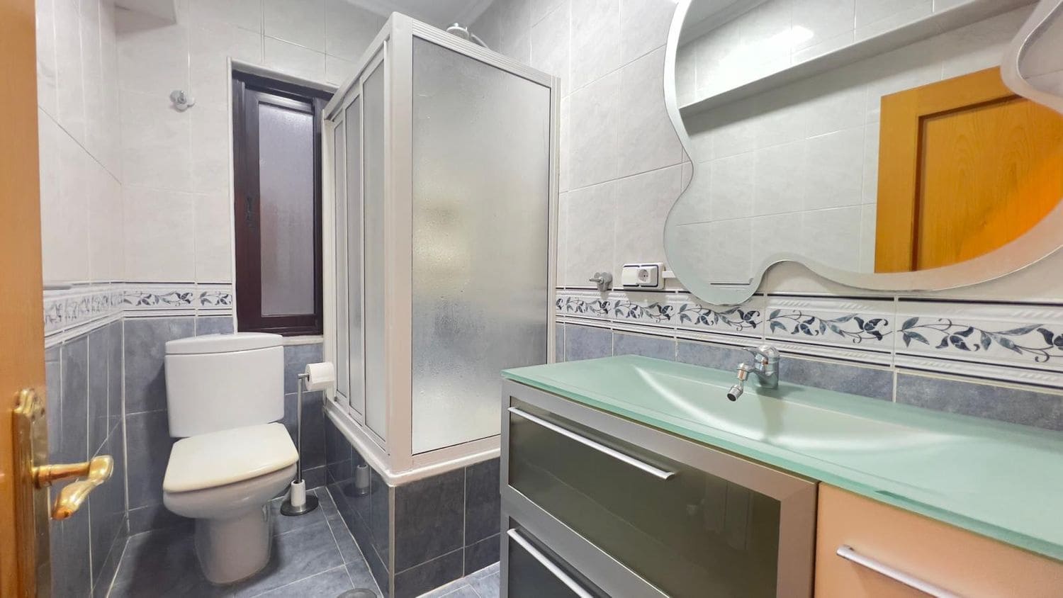 3 soveværelse Lejlighed til salg i Gijon med garage - € 183.000 (Ref: 9647776)