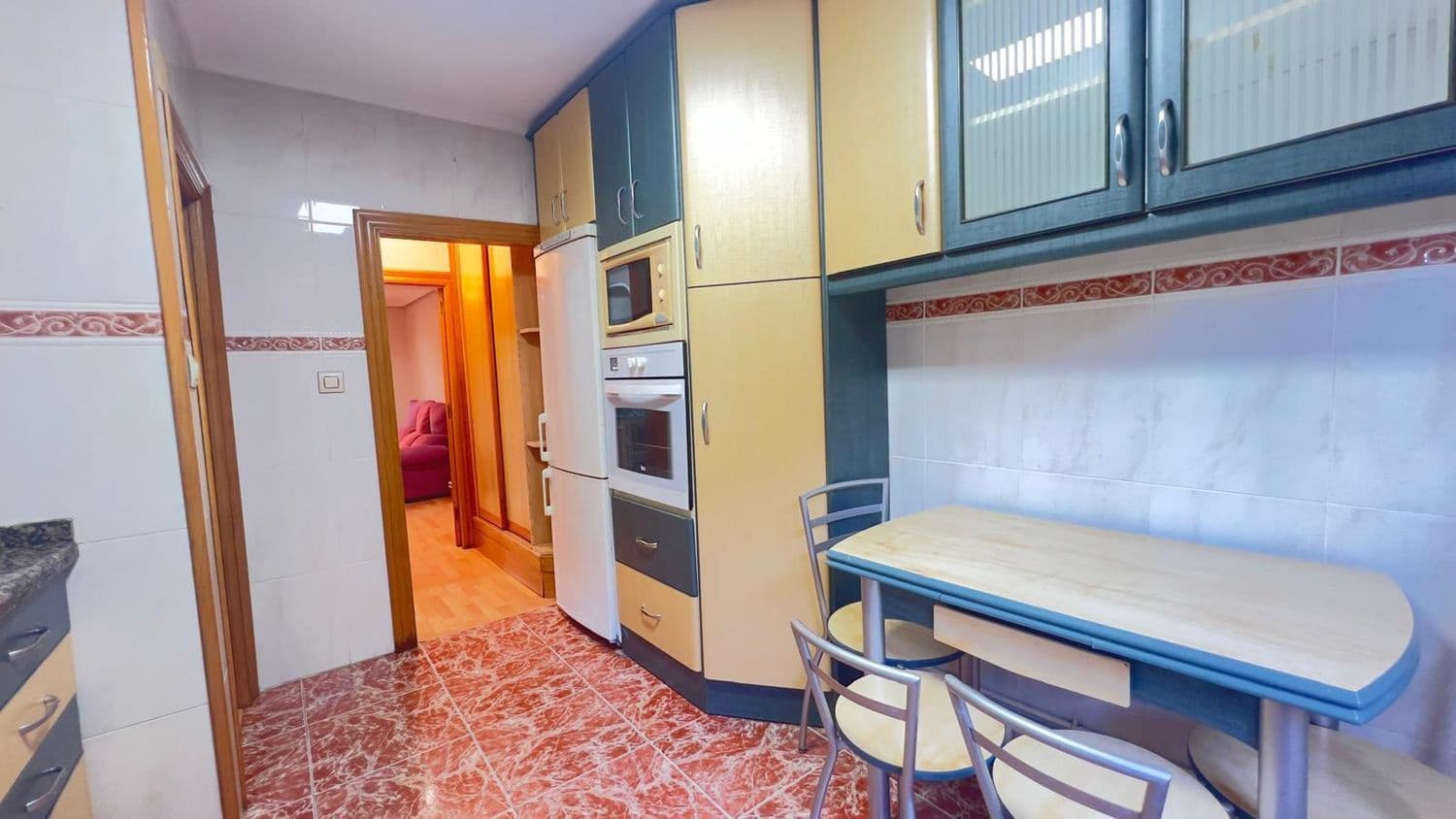 3 soveværelse Lejlighed til salg i Gijon med garage - € 183.000 (Ref: 9647776)