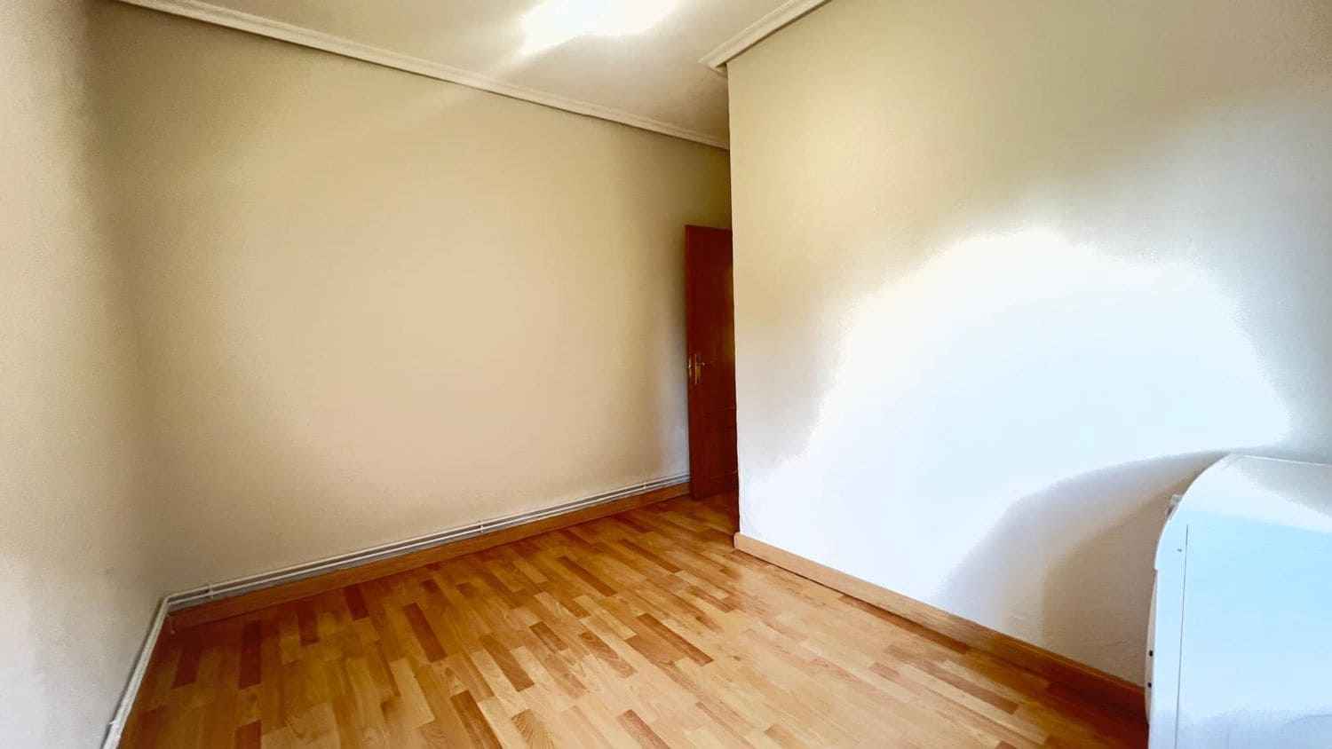 3 soveværelse Lejlighed til salg i Gijon med garage - € 183.000 (Ref: 9647776)