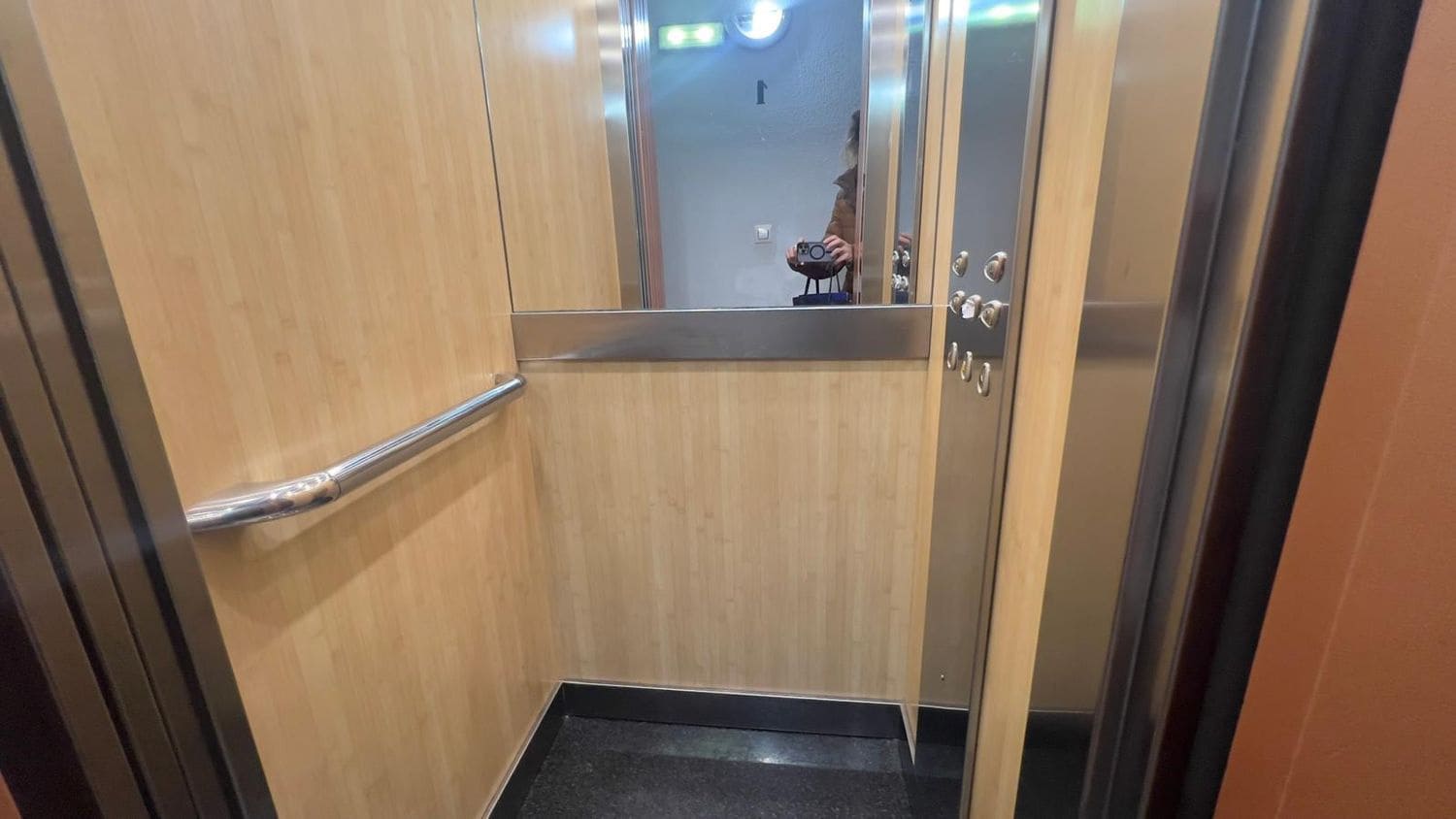 3 soveværelse Lejlighed til salg i Gijon med garage - € 183.000 (Ref: 9647776)