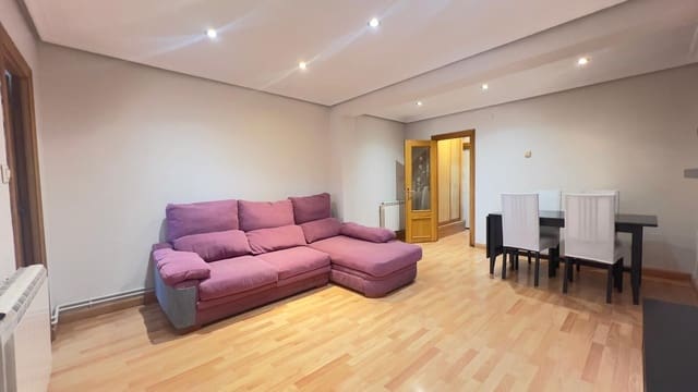 3 soveværelse Lejlighed til salg i Centro Urbano, Gijón med garage - € 183.000 (Ref: 9647776)