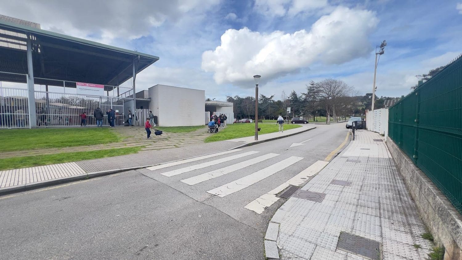 3 soveværelse Lejlighed til salg i Gijon med garage - € 183.000 (Ref: 9647776)