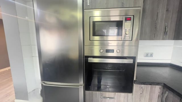 3 soveværelse Lejlighed til salg i Centro Urbano, Gijón med garage - € 183.000 (Ref: 9647777)