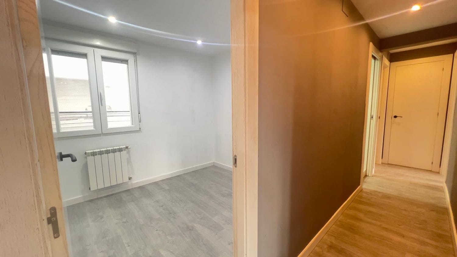 3 soveværelse Lejlighed til salg i Gijon med garage - € 183.000 (Ref: 9647777)