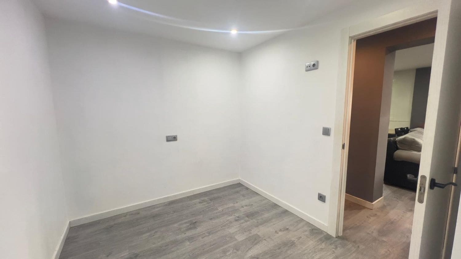 3 soveværelse Lejlighed til salg i Gijon med garage - € 183.000 (Ref: 9647777)