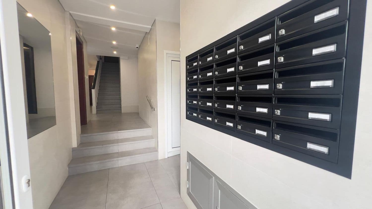 3 soveværelse Lejlighed til salg i Gijon med garage - € 183.000 (Ref: 9647777)