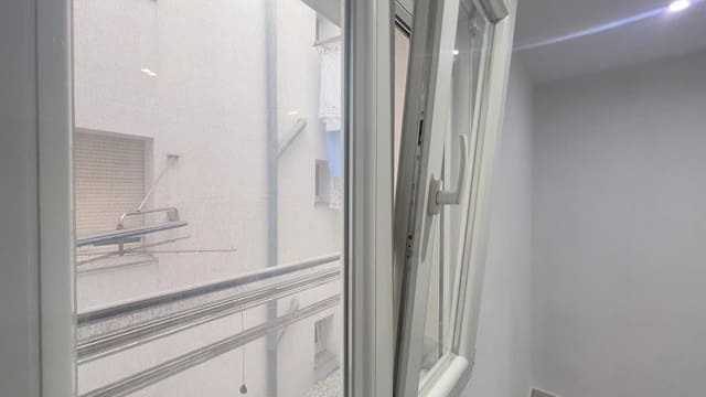 3 soveværelse Lejlighed til salg i Centro Urbano, Gijón med garage - € 183.000 (Ref: 9647777)