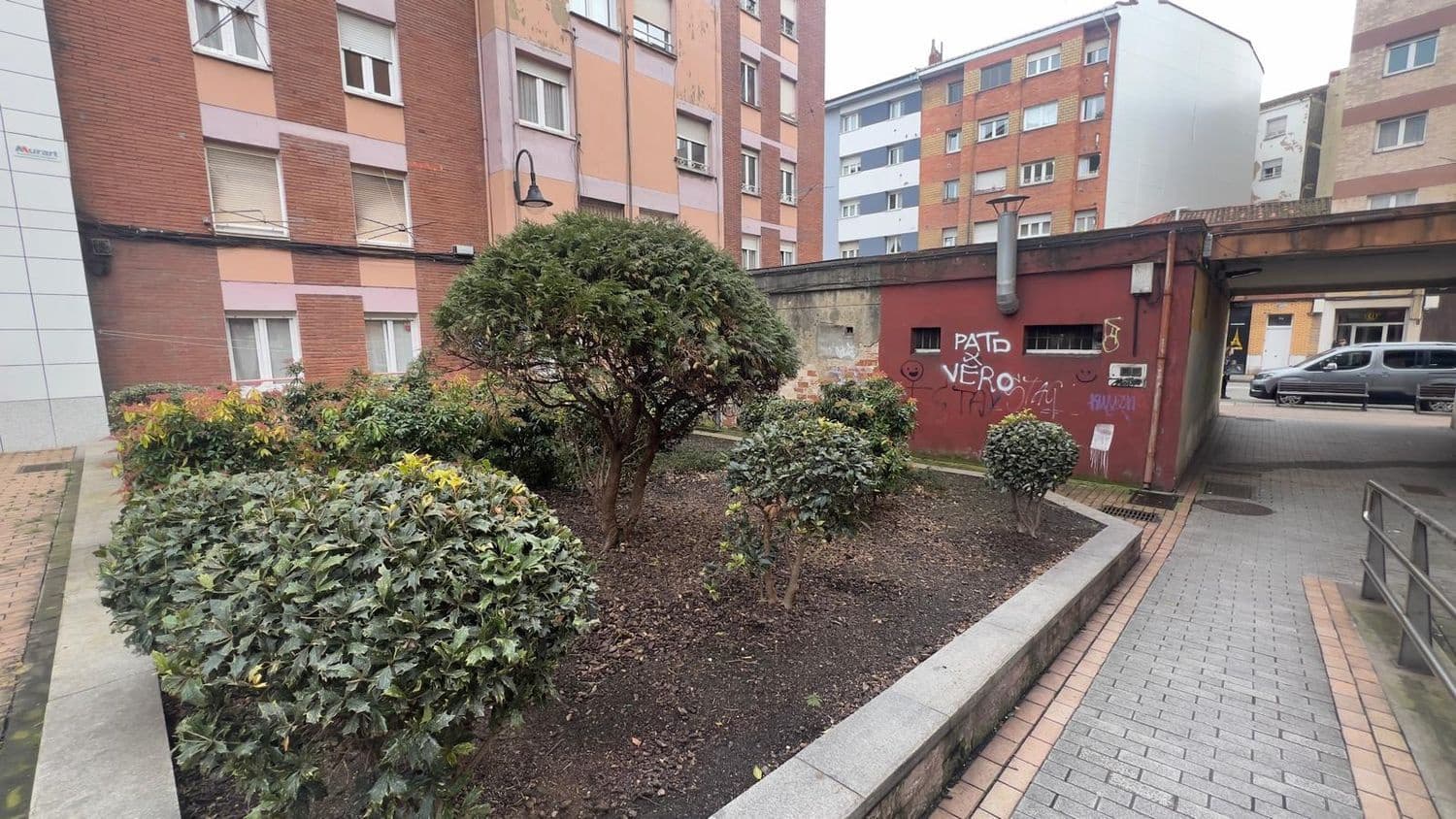 3 soveværelse Lejlighed til salg i Gijon med garage - € 183.000 (Ref: 9647777)