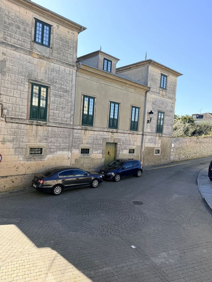 Chalet de 5 habitaciones en Castropol en venta con garaje - 375.000 € (Ref: 9647779)