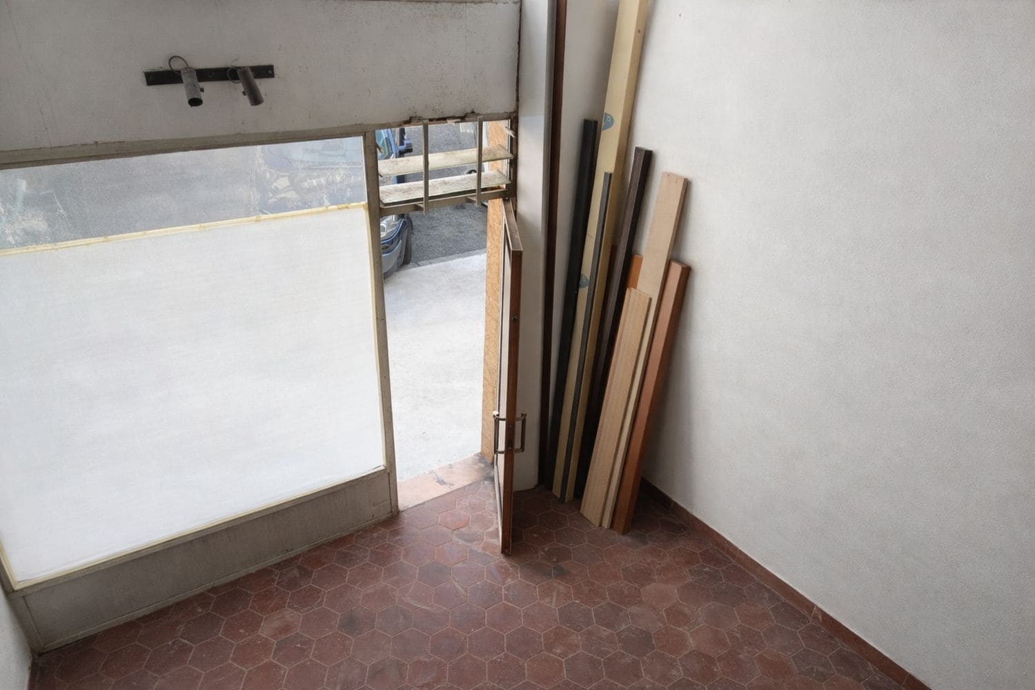 Kaupallinen myytävänä paikassa Gijon - 60 000 € (Ref: 9651088)