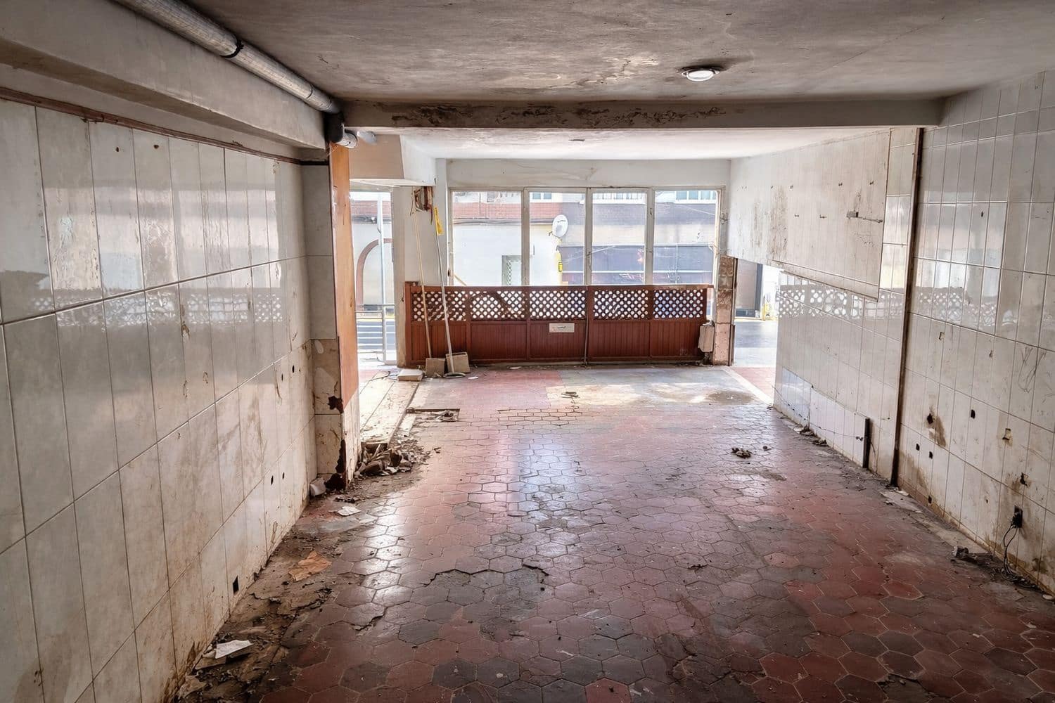 Kaupallinen myytävänä paikassa Gijon - 60 000 € (Ref: 9651088)