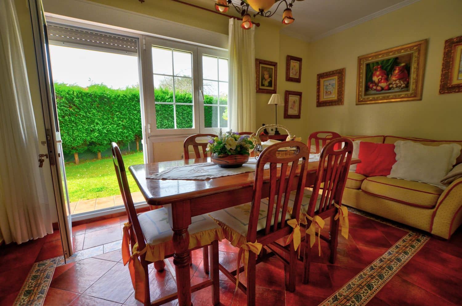 5 sovrum Villa till salu i Aviles med garage - 645 000 € (Ref: 9651089)