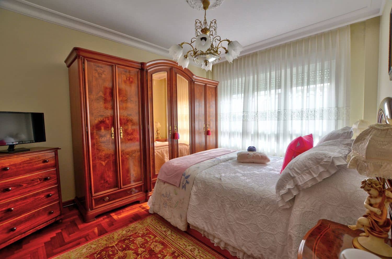 5 sovrum Villa till salu i Aviles med garage - 645 000 € (Ref: 9651089)