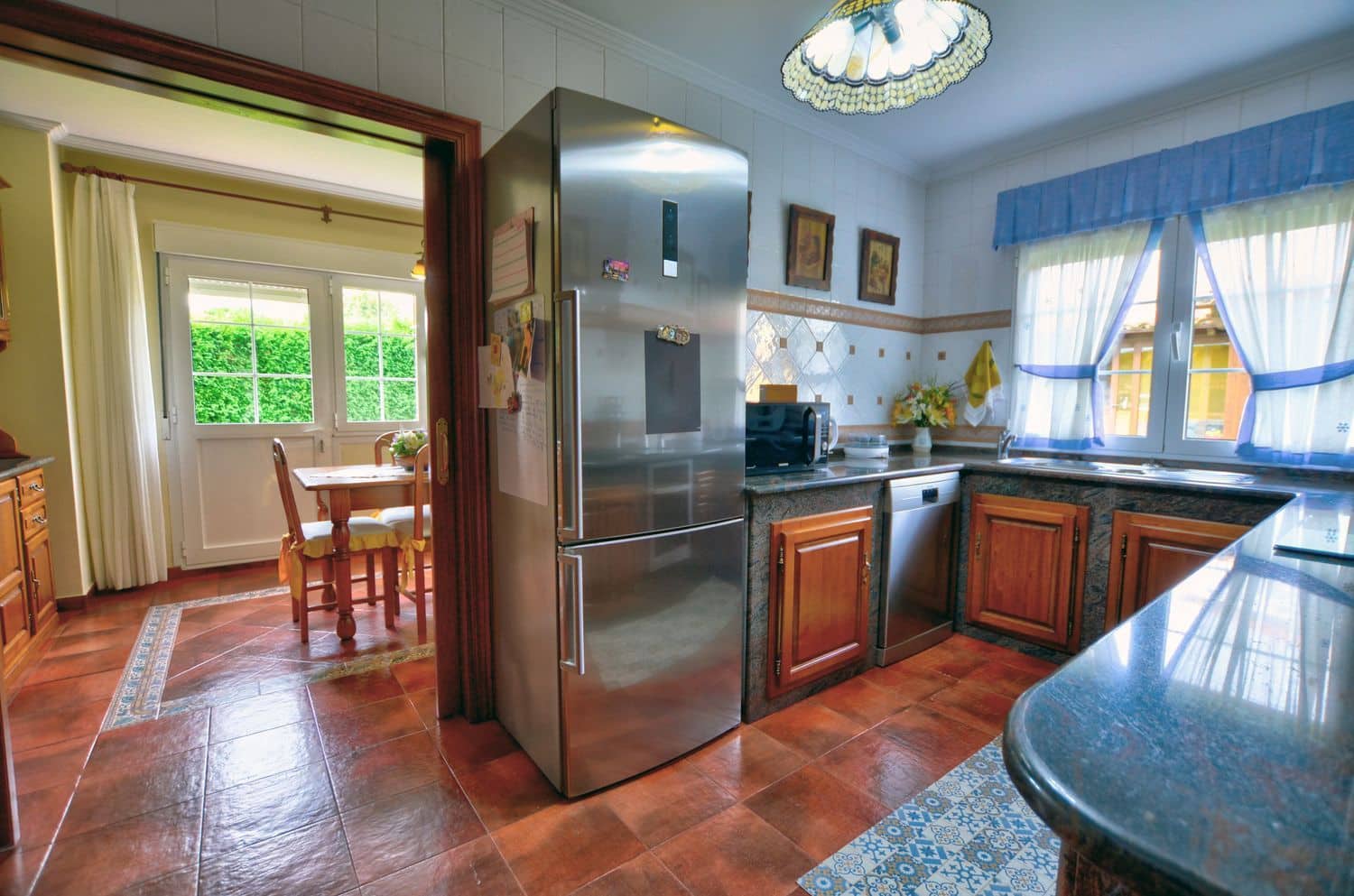 5 sovrum Villa till salu i Aviles med garage - 645 000 € (Ref: 9651089)