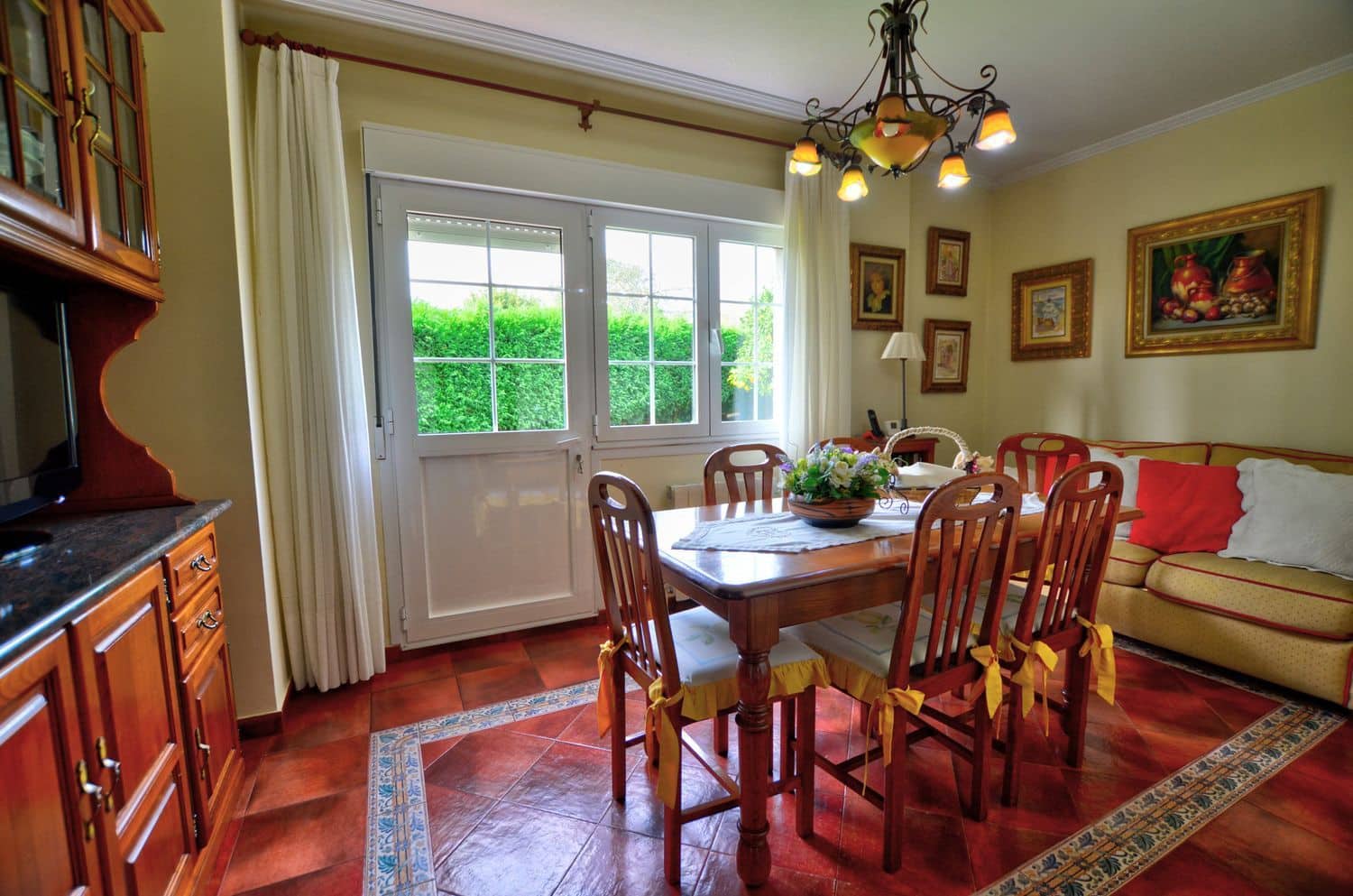 5 sovrum Villa till salu i Aviles med garage - 645 000 € (Ref: 9651089)