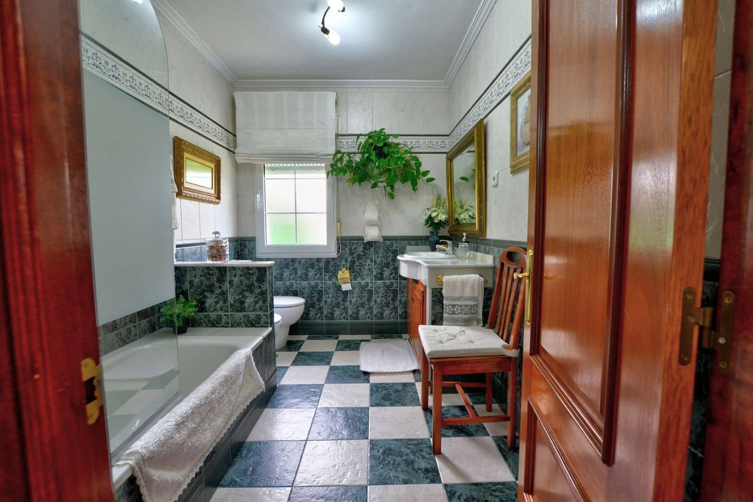 5 sovrum Villa till salu i Aviles med garage - 645 000 € (Ref: 9651089)