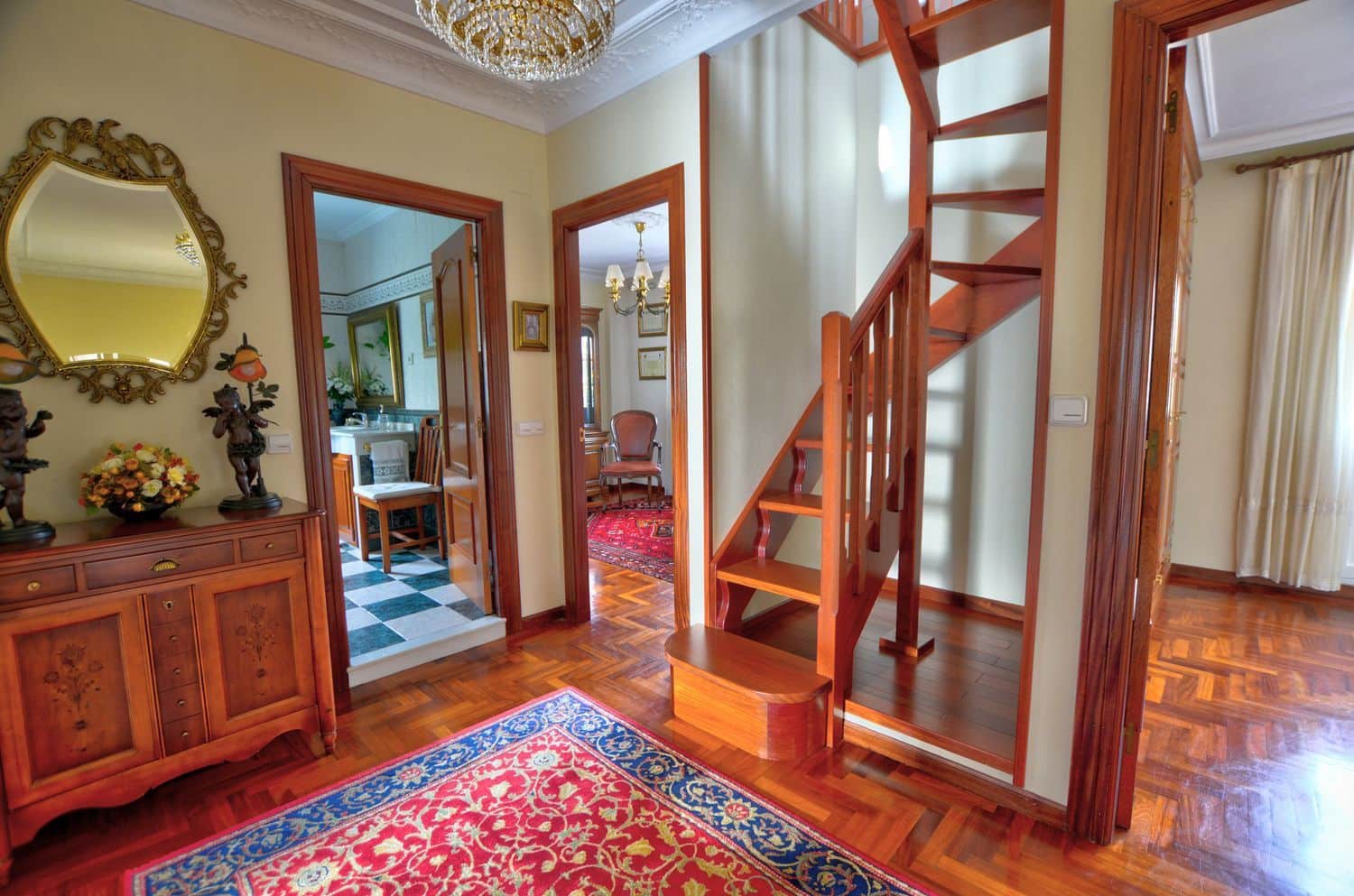 5 sovrum Villa till salu i Aviles med garage - 645 000 € (Ref: 9651089)