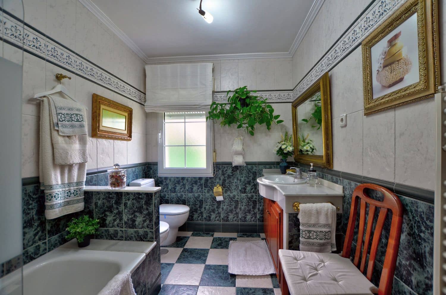 5 sovrum Villa till salu i Aviles med garage - 645 000 € (Ref: 9651089)