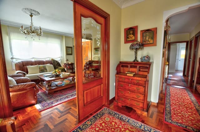 5 sovrum Villa till salu i Avilés med garage - 645 000 € (Ref: 9651089)