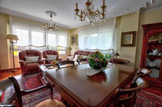 5 sovrum Villa till salu i Avilés med garage - 645 000 € (Ref: 9651089)