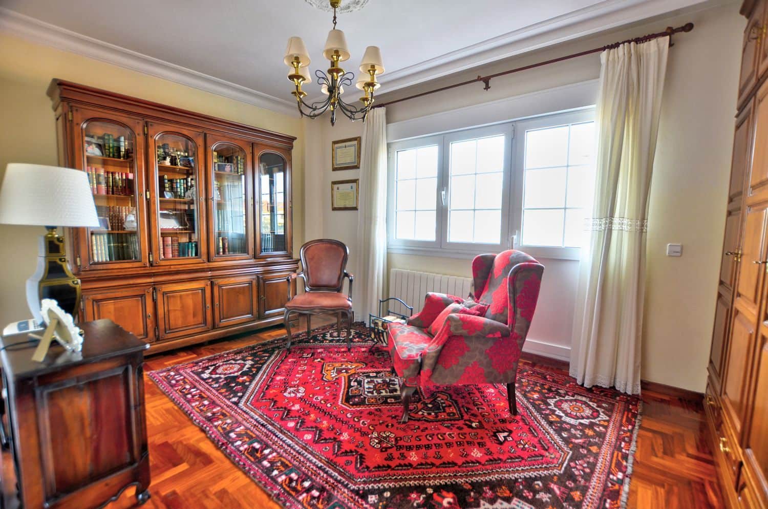 5 sovrum Villa till salu i Aviles med garage - 645 000 € (Ref: 9651089)