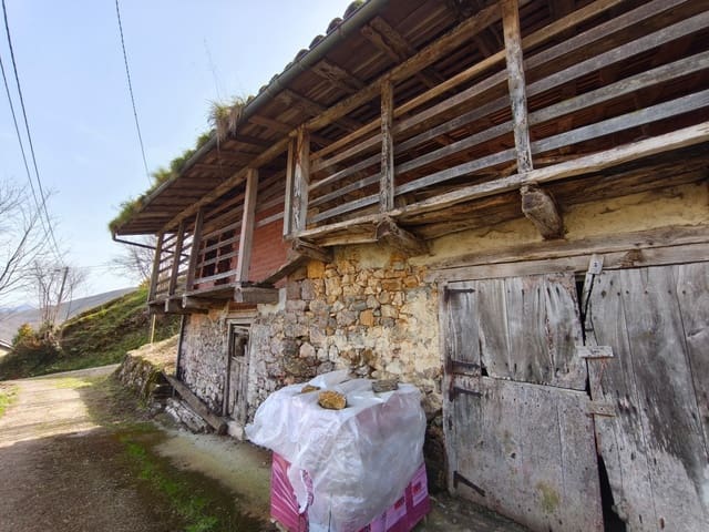 Finca/Landgut zu verkaufen in Piloña mit Garage - 35.000 € (Ref: 9655582)