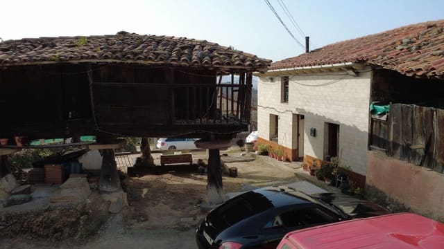 3 sovrum Hus till salu i Siero med garage - 99 900 € (Ref: 9655583)