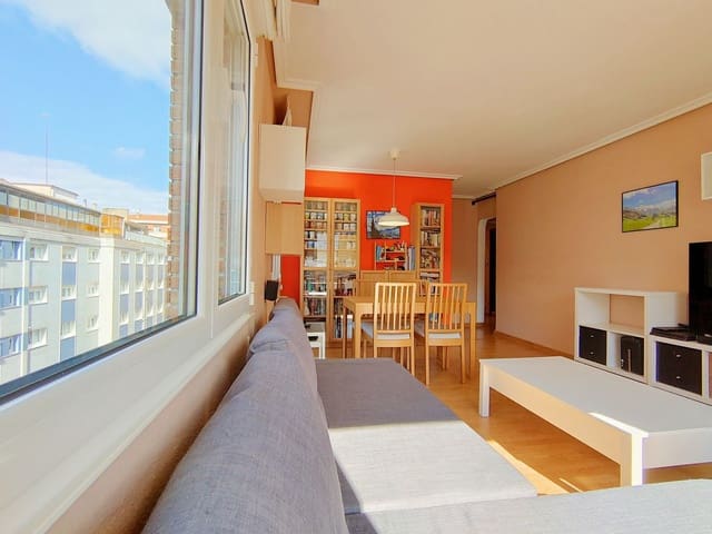 2 slaapkamer Appartement te koop in Centro Urbano, Gijón met garage - € 109.900 (Ref: 9655584)