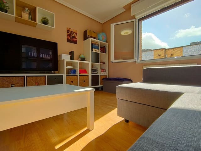 2 slaapkamer Appartement te koop in Centro Urbano, Gijón met garage - € 109.900 (Ref: 9655584)