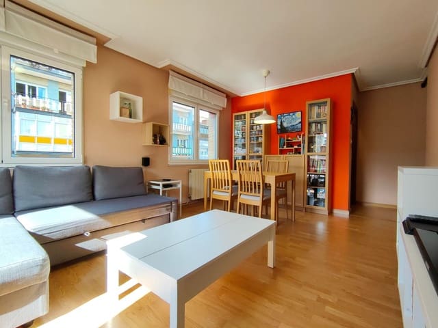 2 slaapkamer Appartement te koop in Centro Urbano, Gijón met garage - € 109.900 (Ref: 9655584)