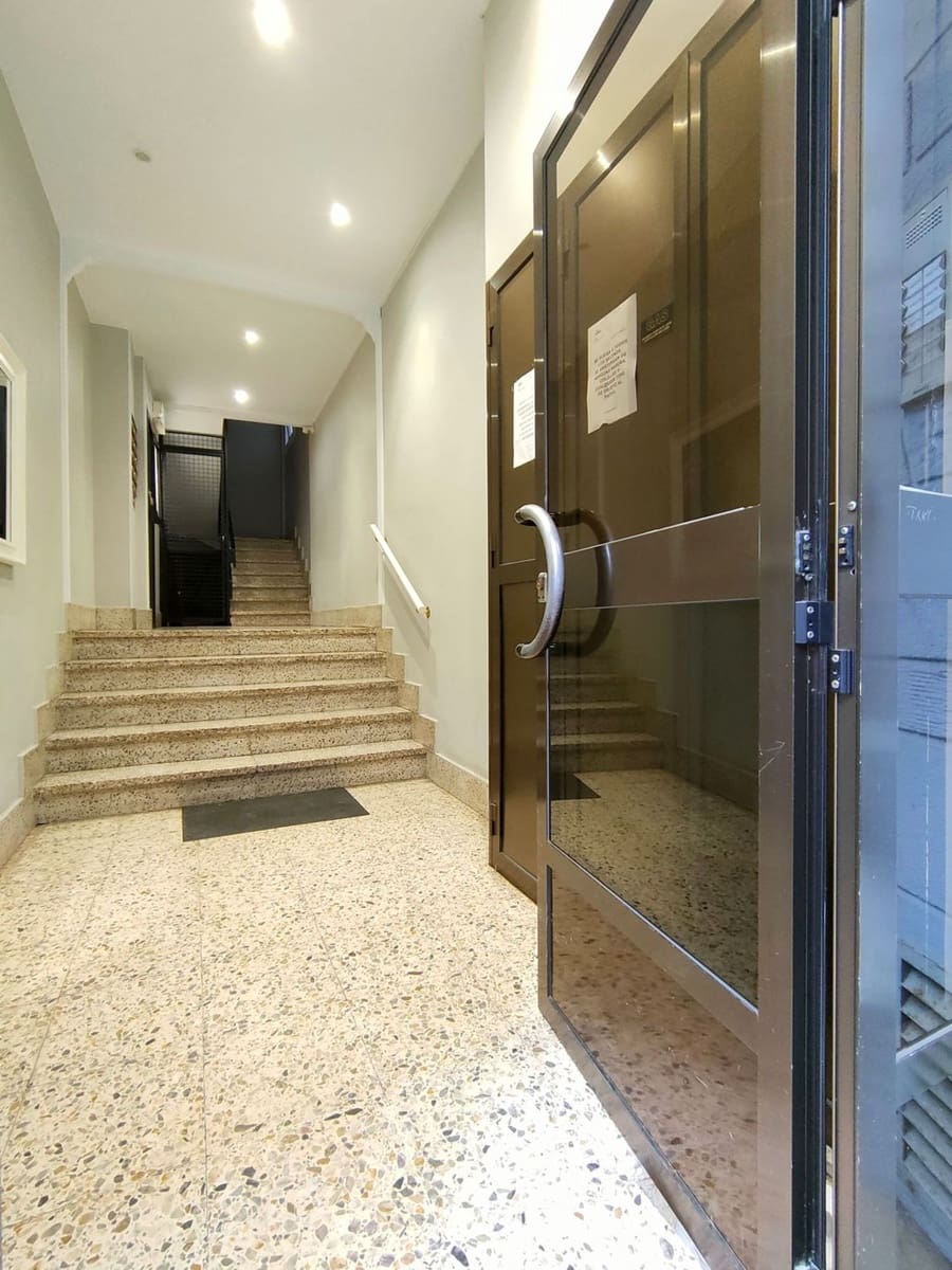 2 slaapkamer Appartement te koop in Gijon met garage - € 109.900 (Ref: 9655584)