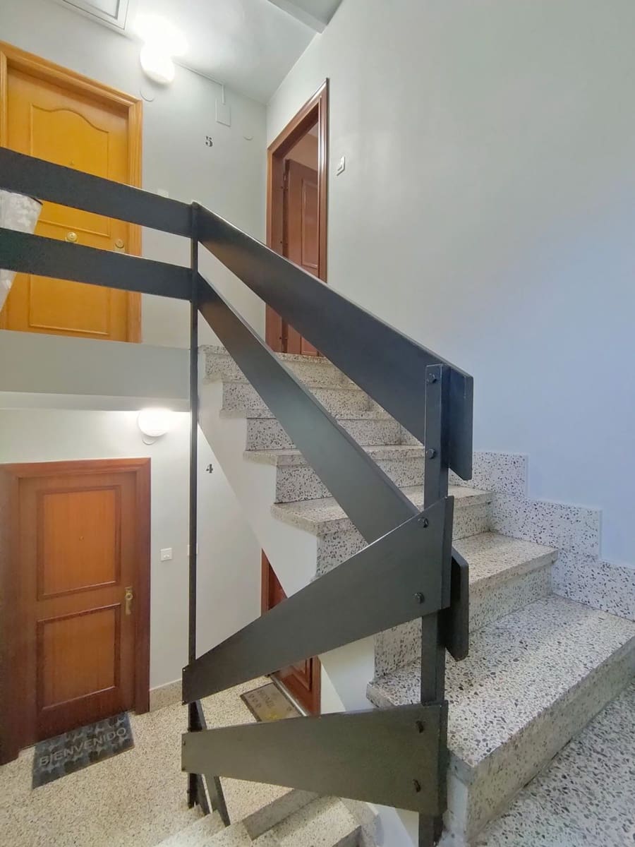 2 slaapkamer Appartement te koop in Gijon met garage - € 109.900 (Ref: 9655584)