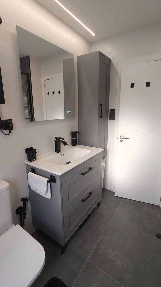 3 bedroom Apartment for rent in Gijon with garage - € 900 (Ref: 9658176)