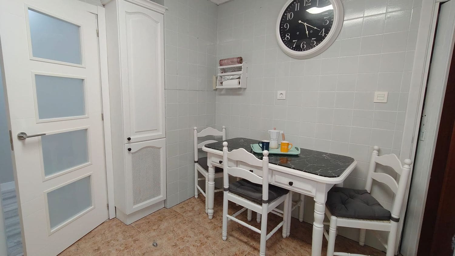 3 bedroom Apartment for rent in Gijon with garage - € 900 (Ref: 9658176)