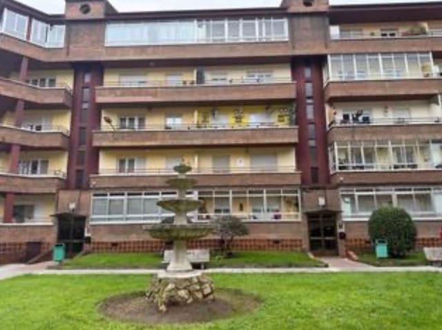 3 sypialnia Apartament na sprzedaż w Oviedo z garażem - 139 900 € (Ref: 9658177)