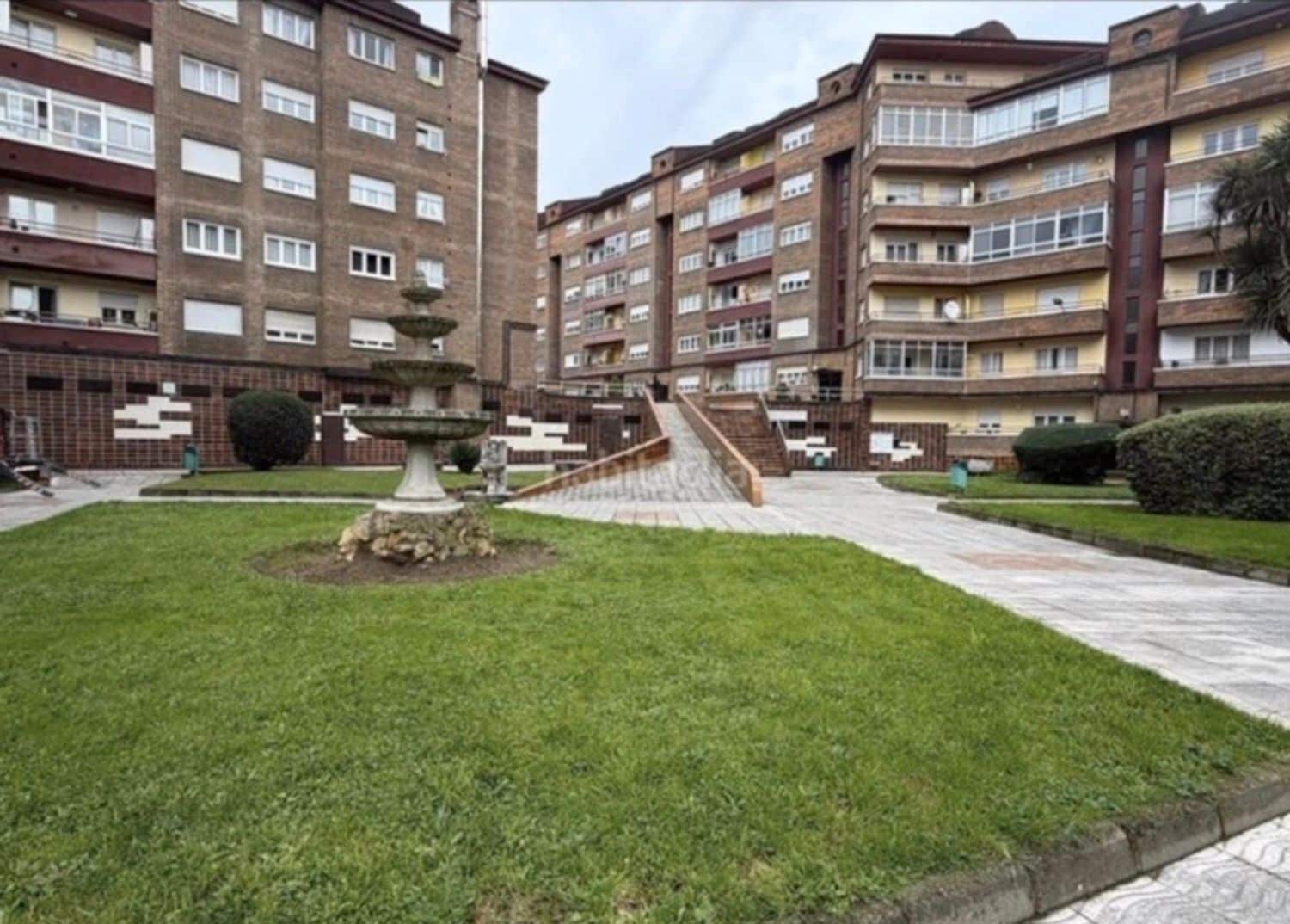 3 sypialnia Apartament na sprzedaż w Oviedo z garażem - 139 900 € (Ref: 9658177)